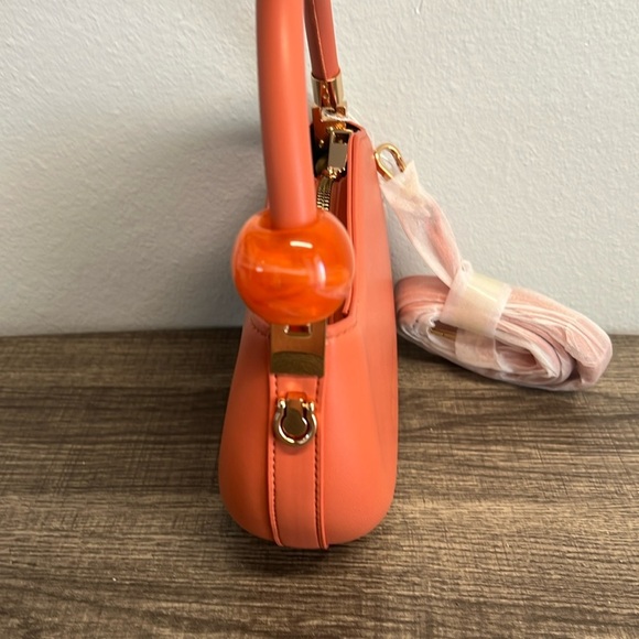 Melie Bianco | Jennie Recycled Vegan Crossbody Bag In Coral - Picture 7 of 10